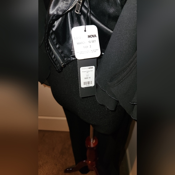 🔥 FINAL SALE PRICE 🔥 NWT! FASHION NOVA 2 PIECE SKIRT SET ! - Picture 5 of 9